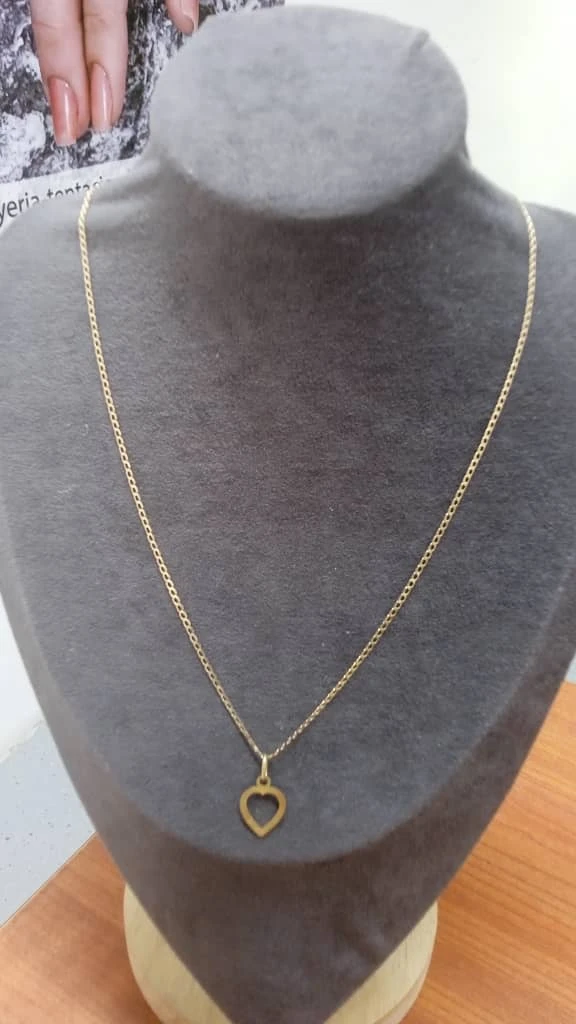 Cadena con dije corazon calado's foto | Joyería Tentación |  BizneCubano