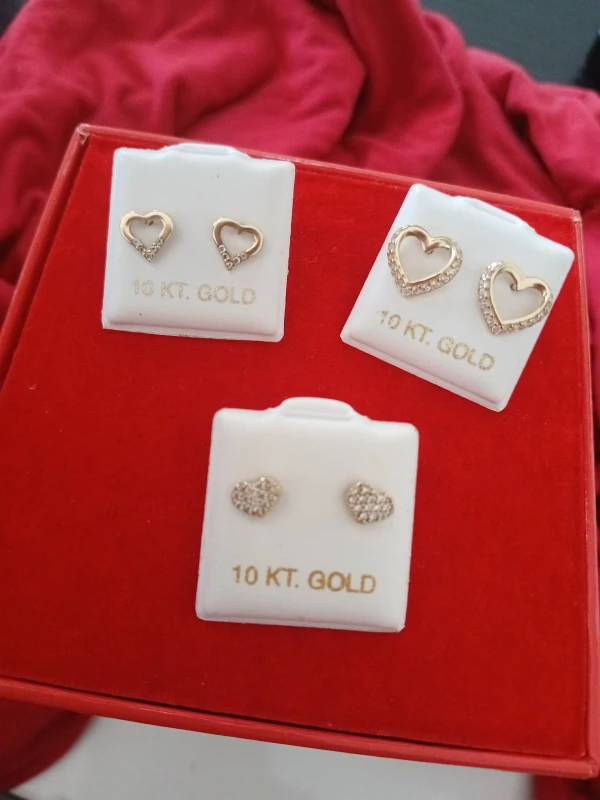 Aretes de corazones varios modelo's foto | Joyería Tentación |  BizneCubano